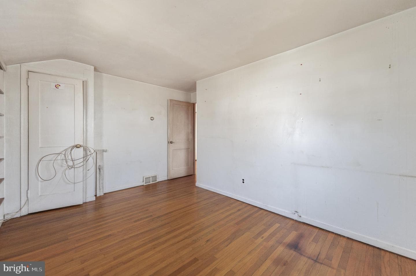 302 Garth Road photo 27