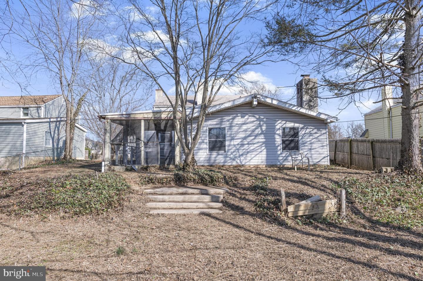 302 Garth Road photo 34