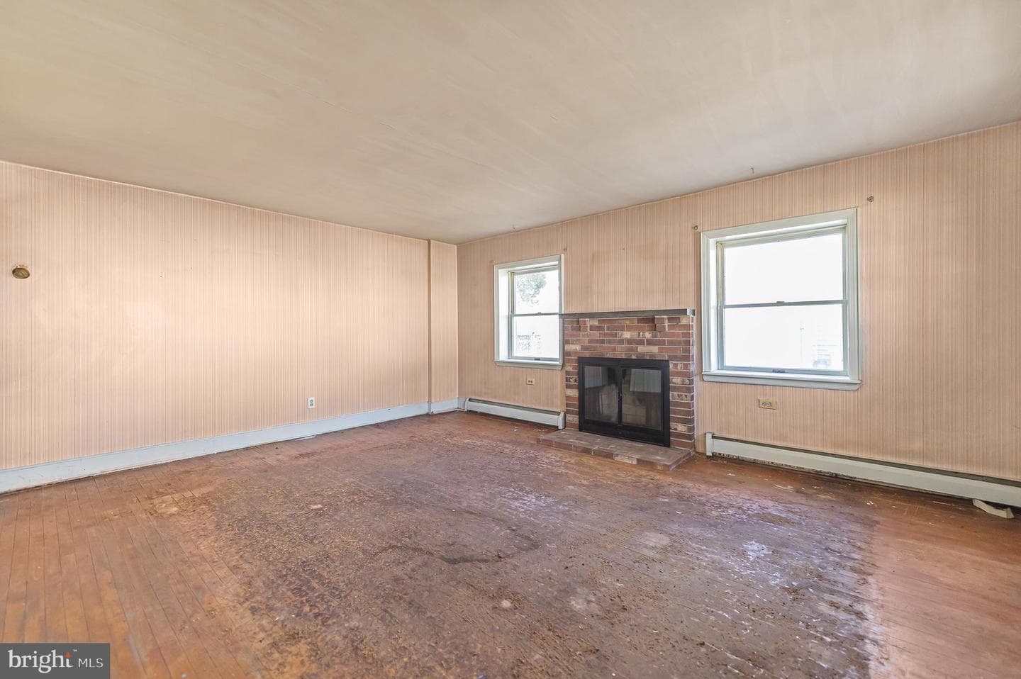 302 Garth Road photo 4