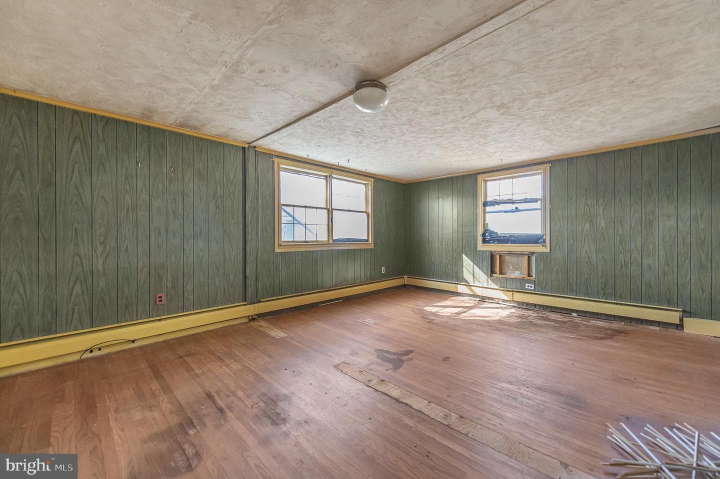 302 Garth Road photo 6