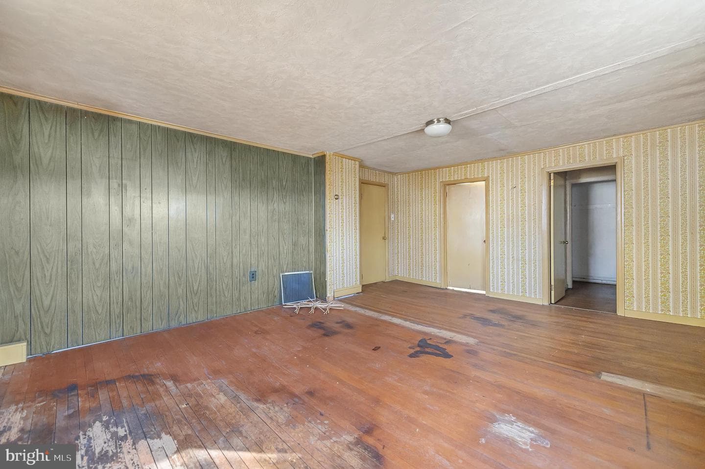 302 Garth Road photo 7