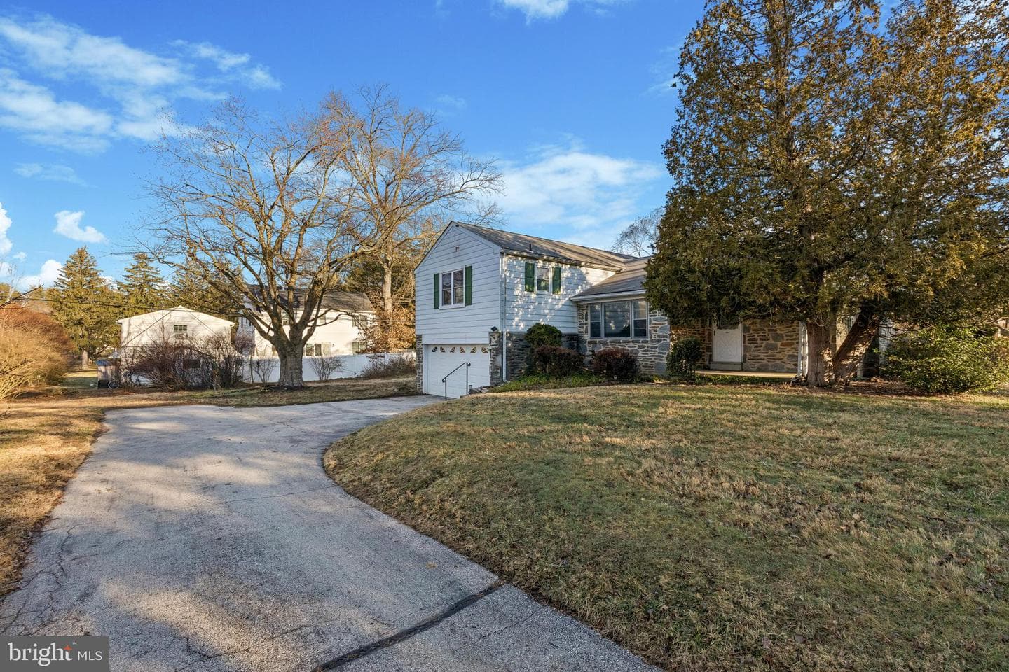 997 Blue Rock photo 22