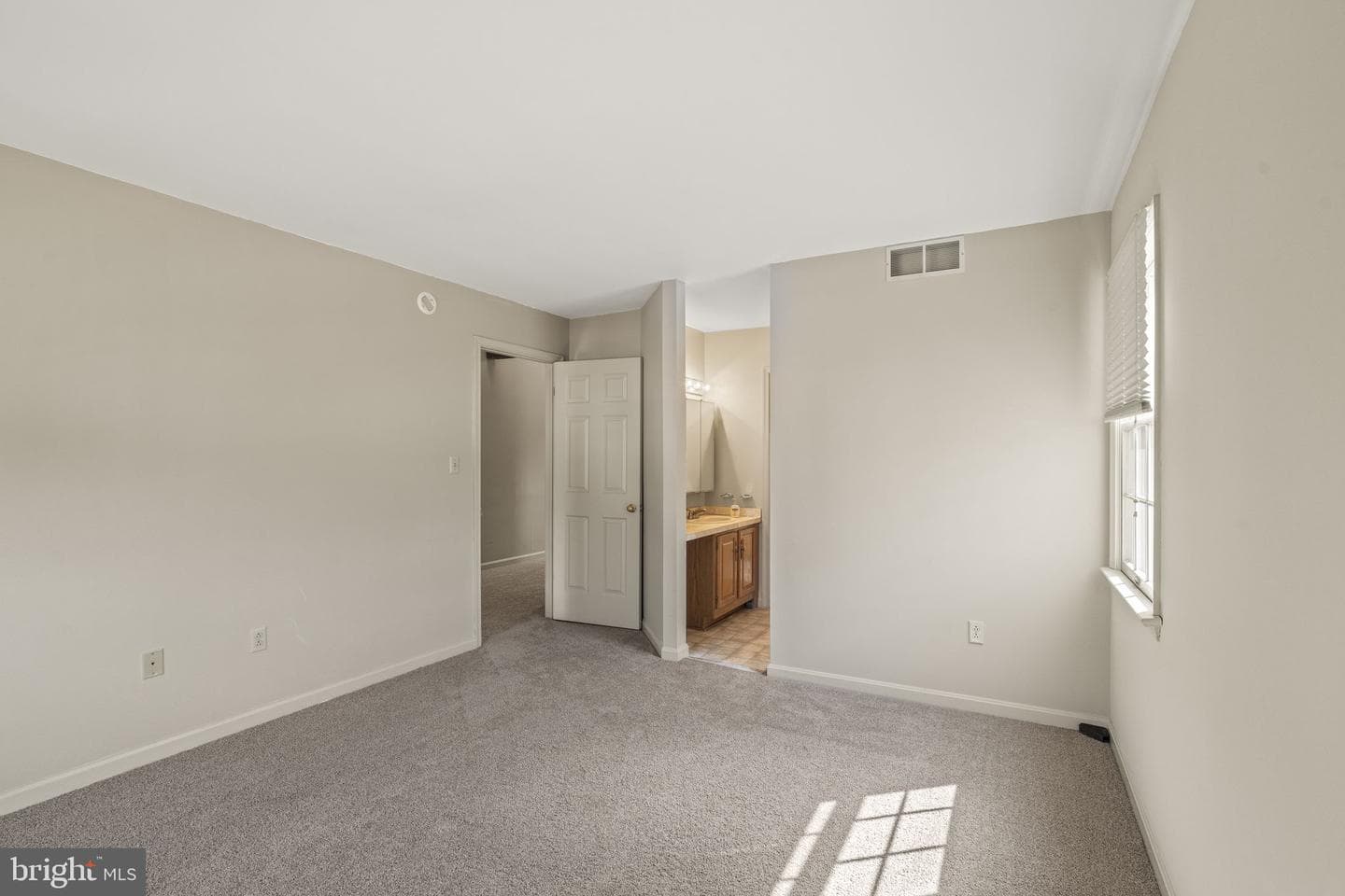 510 Upland Street photo 27