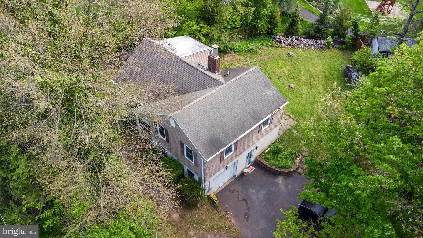 125 N Bethlehem Pike photo 35