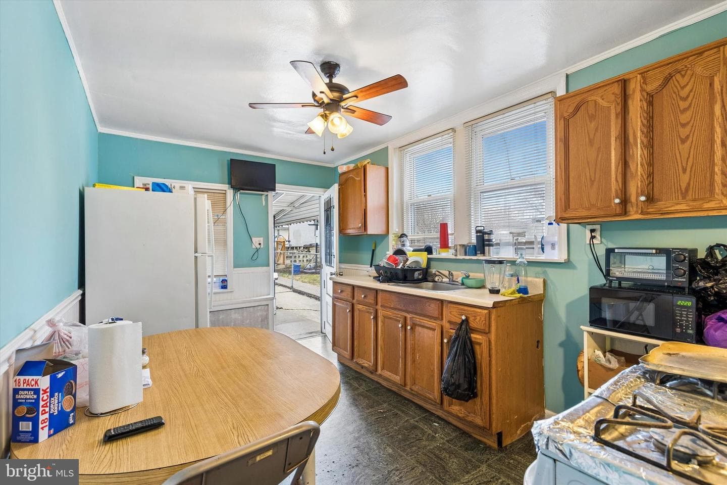 653 Corson Street photo 3