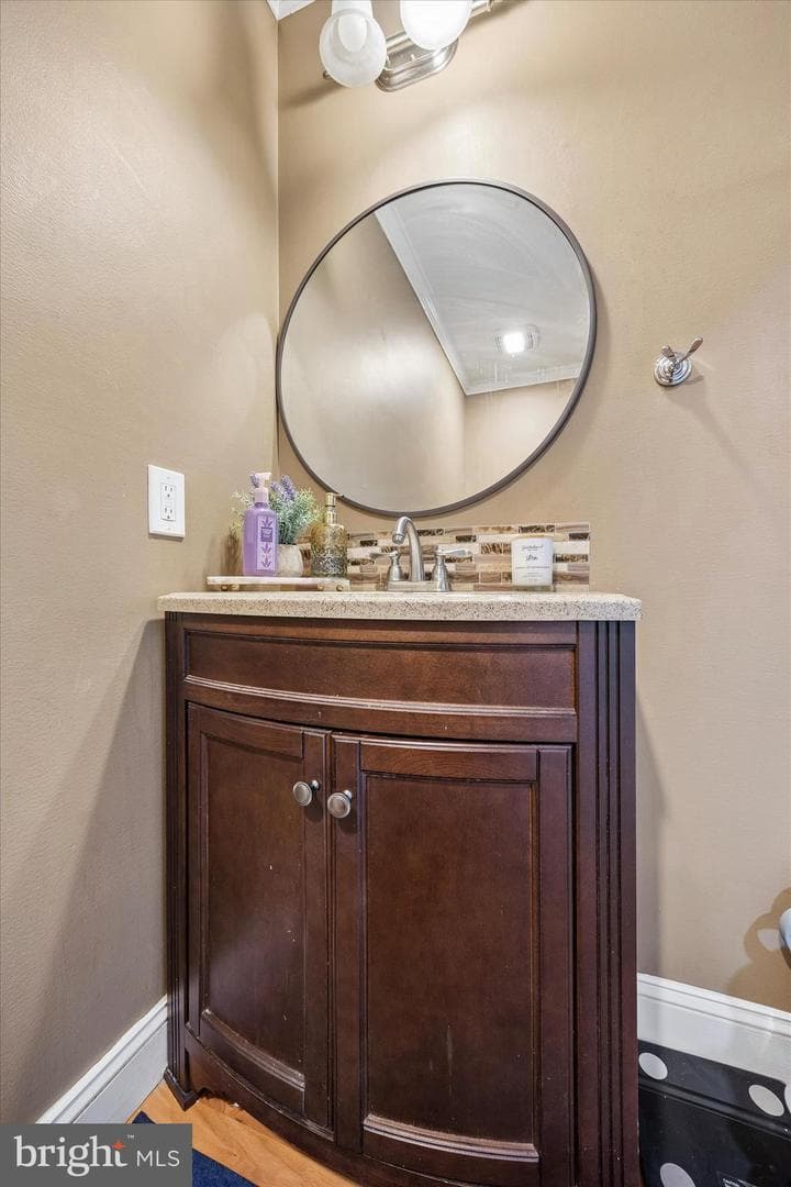 318 Parkview photo 13