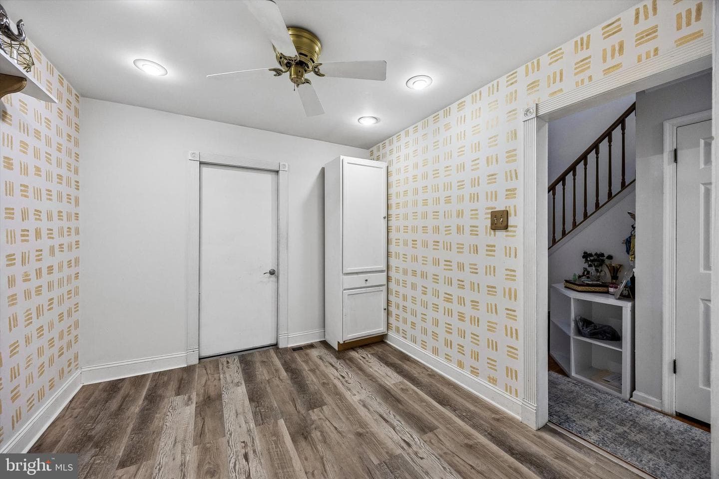318 Parkview photo 5
