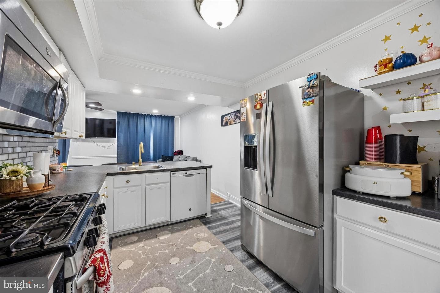318 Parkview photo 9