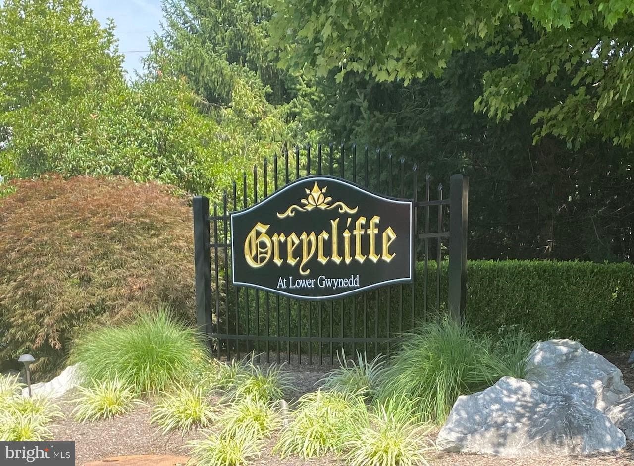 606 Greycliffe Lane photo 25