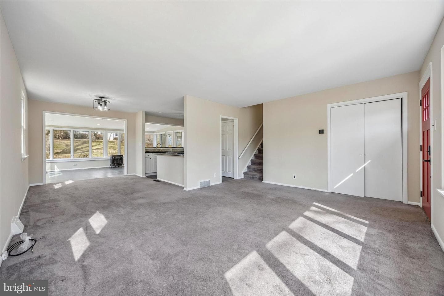 203 Spruce Road photo 2