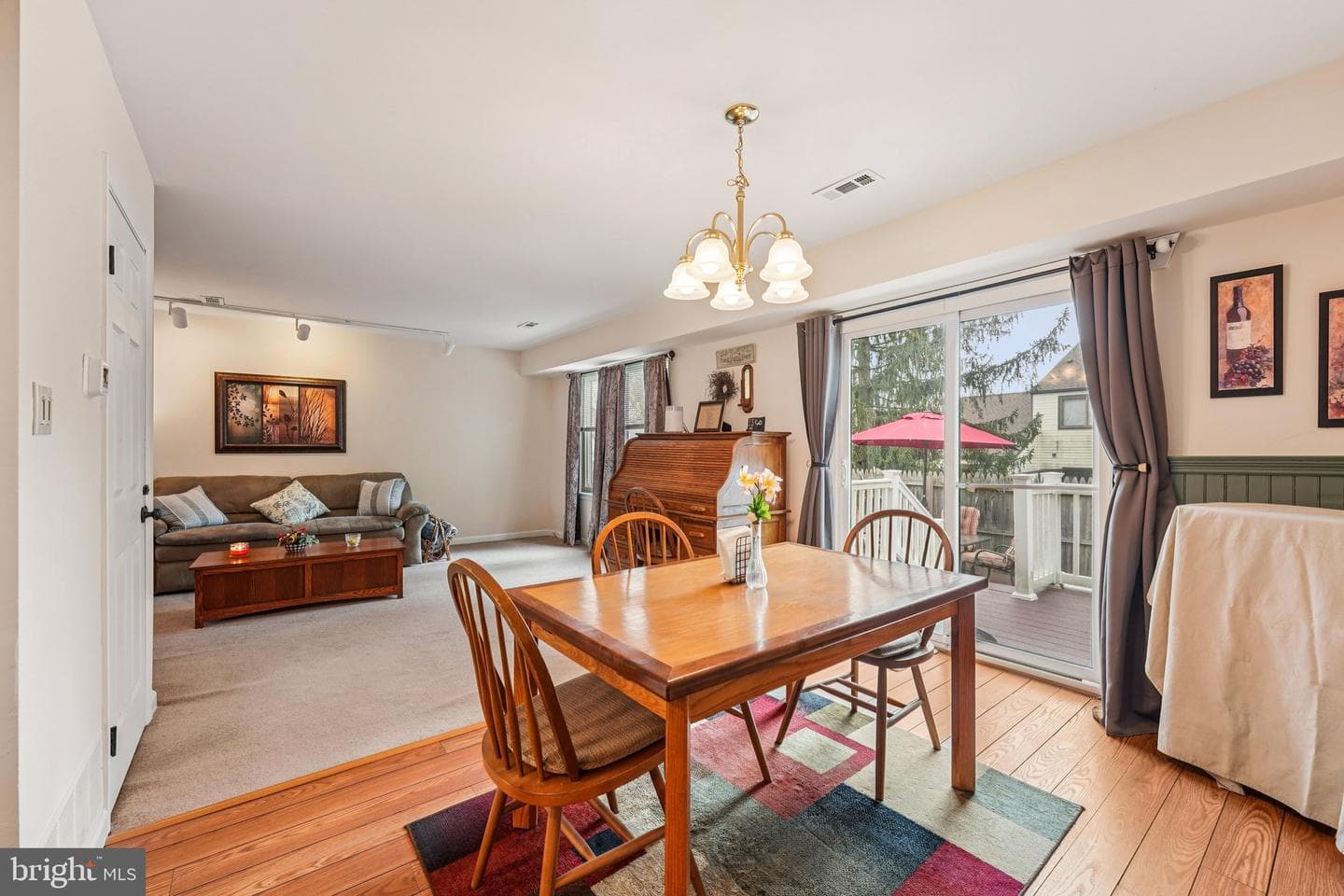 427 Bridge Street photo 7
