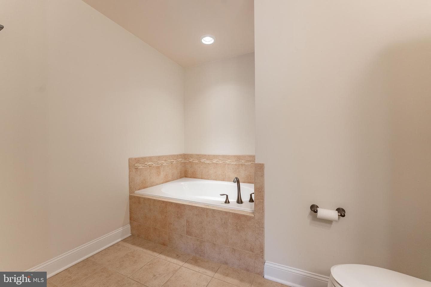 510 Old Lancaster Road photo 26