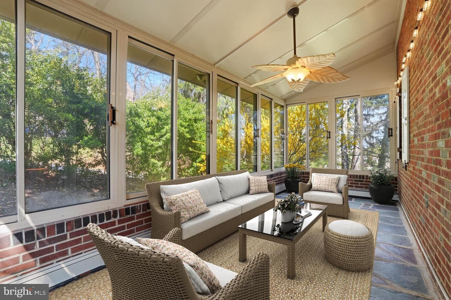 359 Lismore Avenue photo 19
