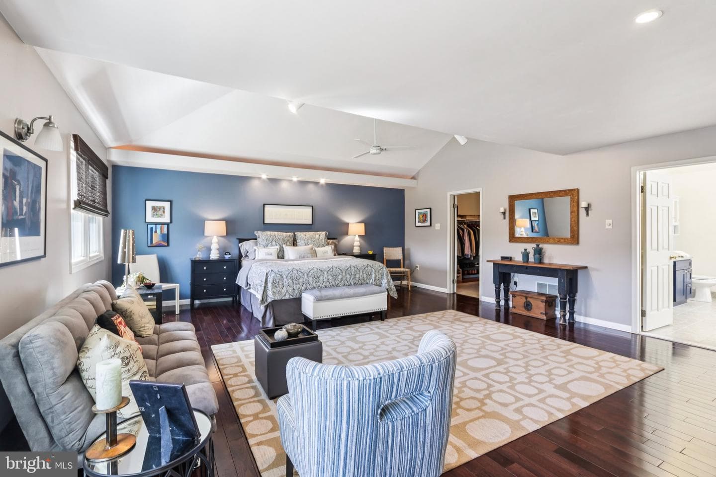 1228 Jarvis photo 36