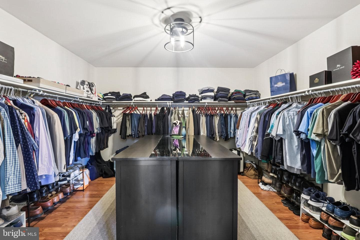 1228 Jarvis photo 40