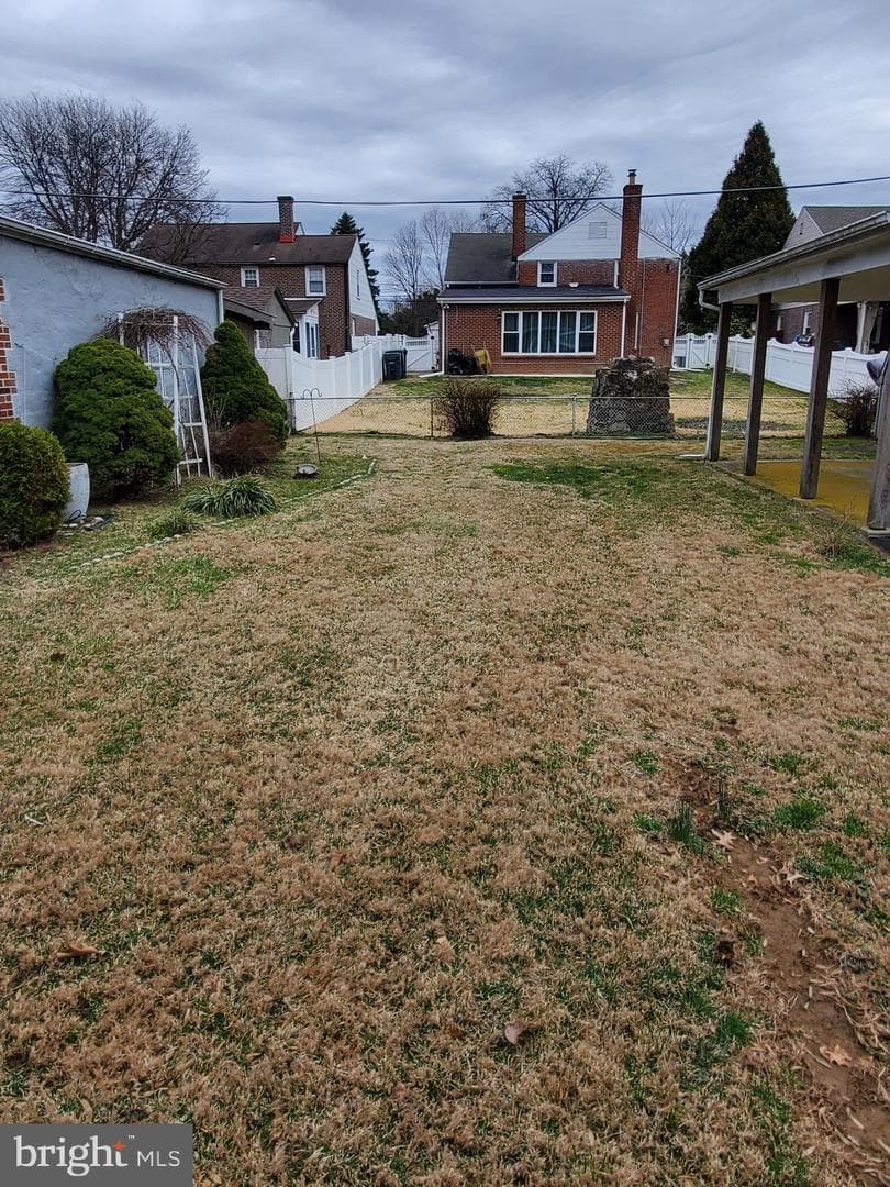 819 NW Longstreth Avenue photo 16