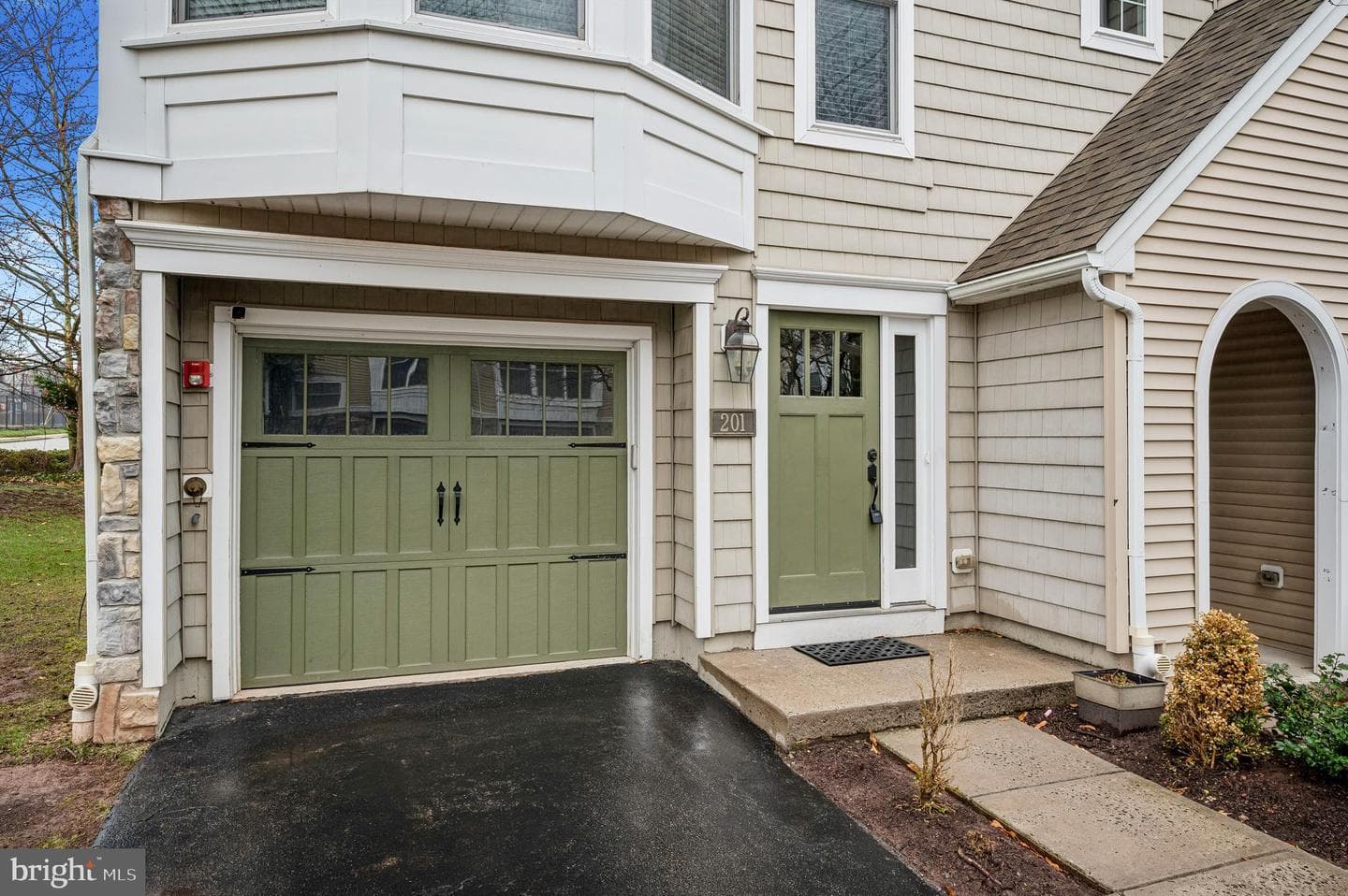 201 Cobblestone Drive, Ardmore