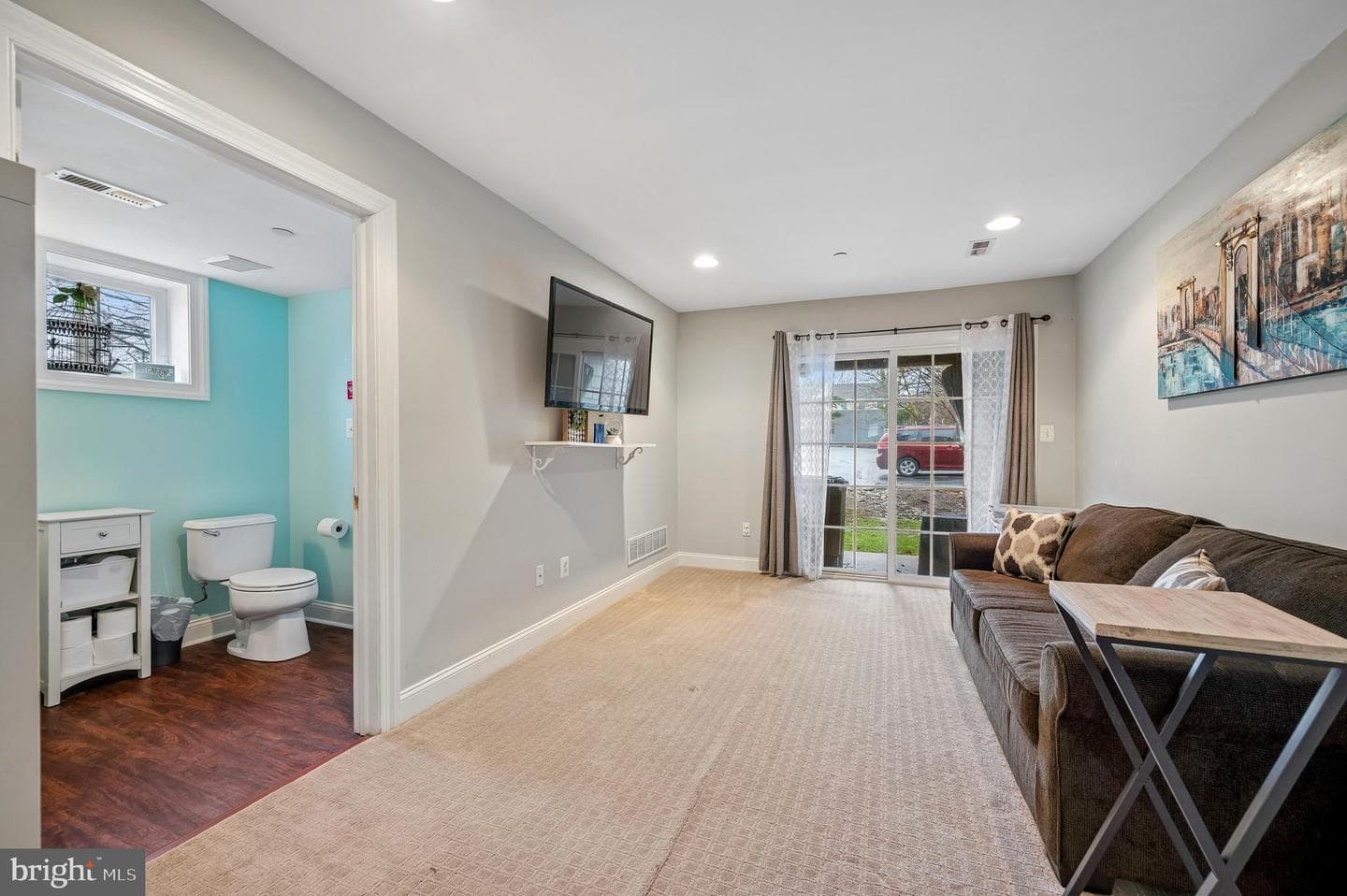 201 Cobblestone Drive photo 4