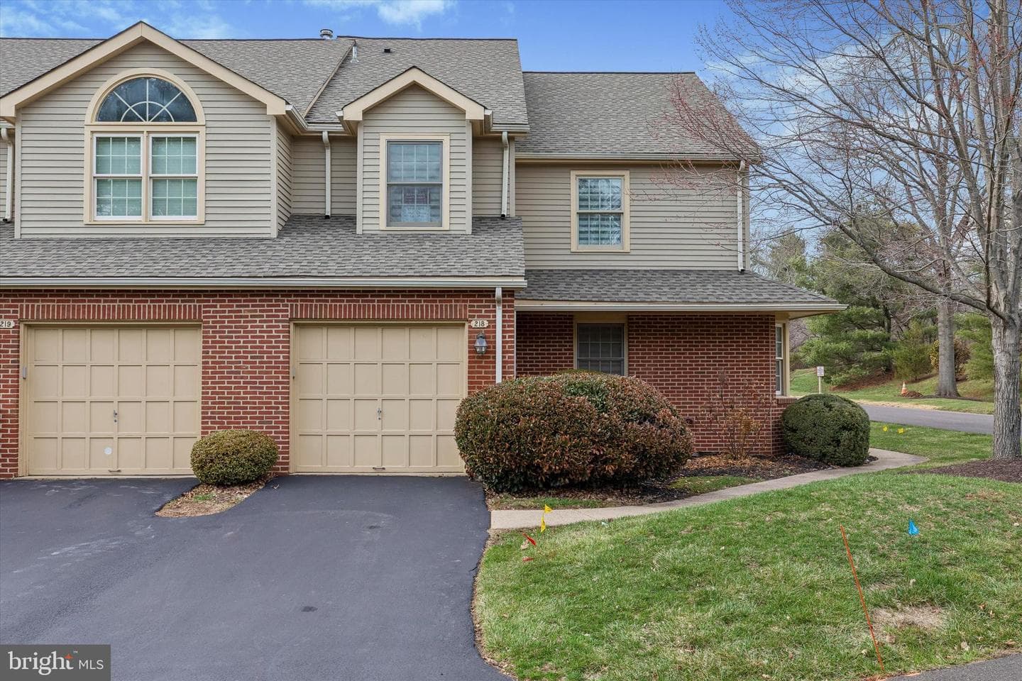 218 Nevin Lane photo 2