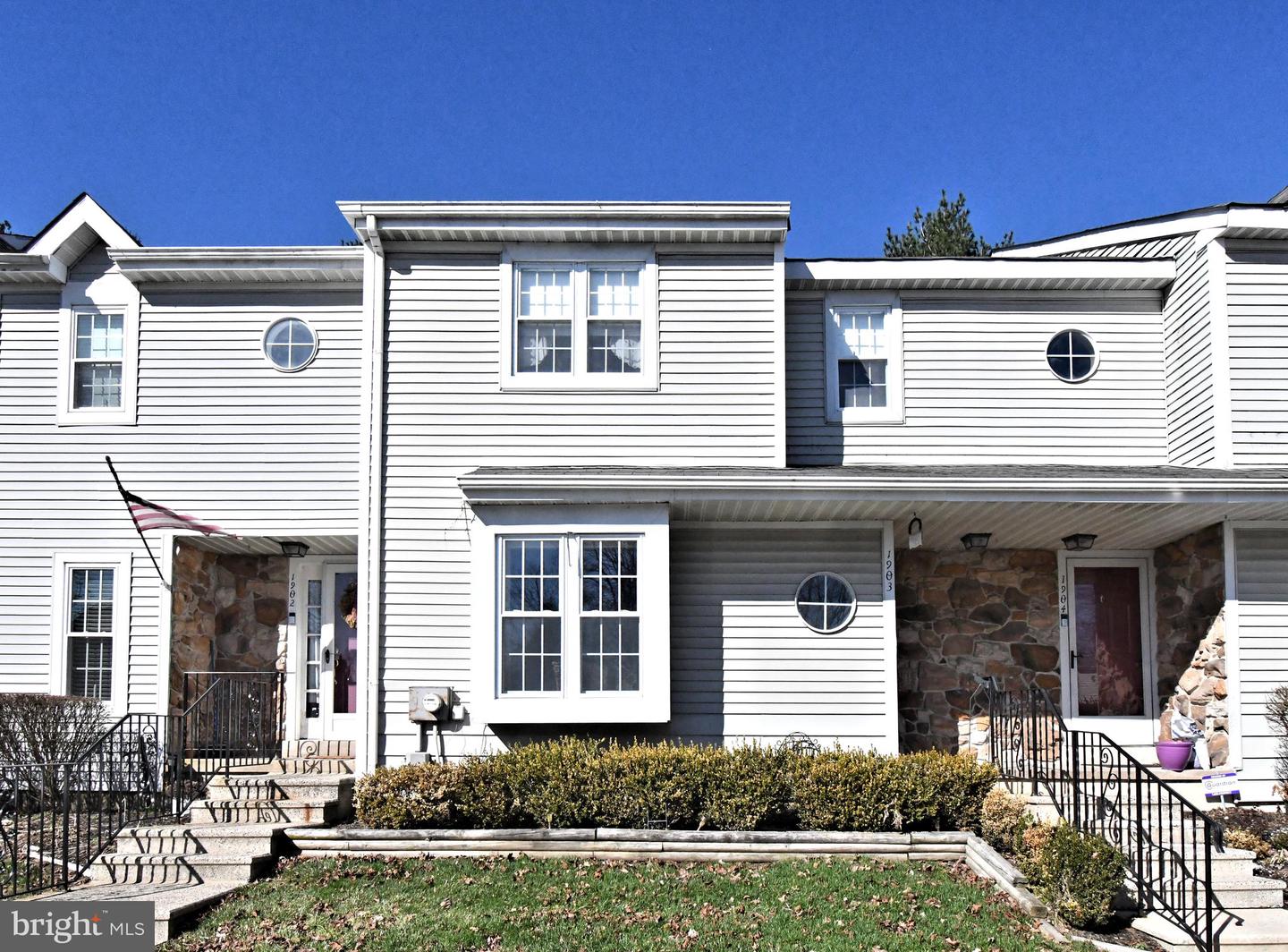 1903 Red Maple Grove