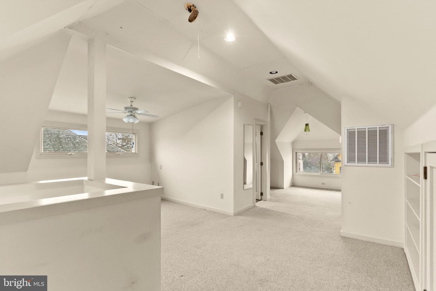 221 Wayne Avenue photo 43