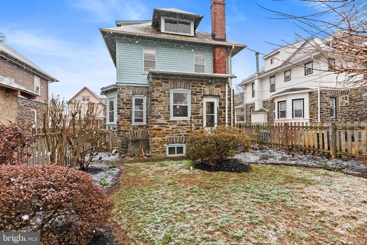 221 Wayne Avenue photo 52