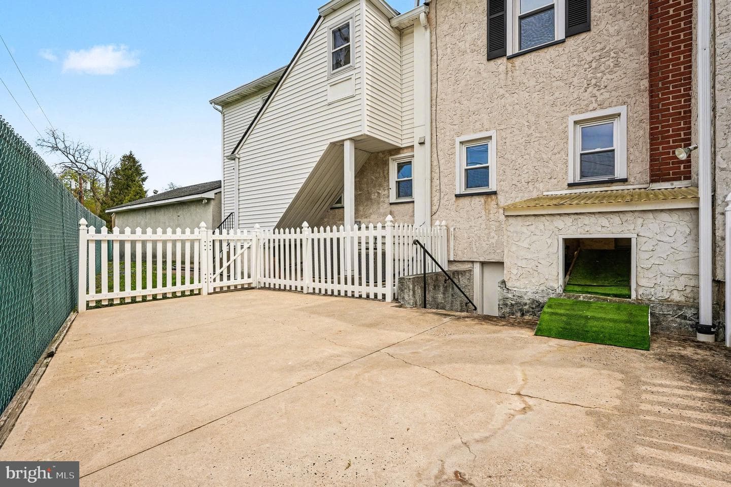 320 W Moreland Avenue photo 31