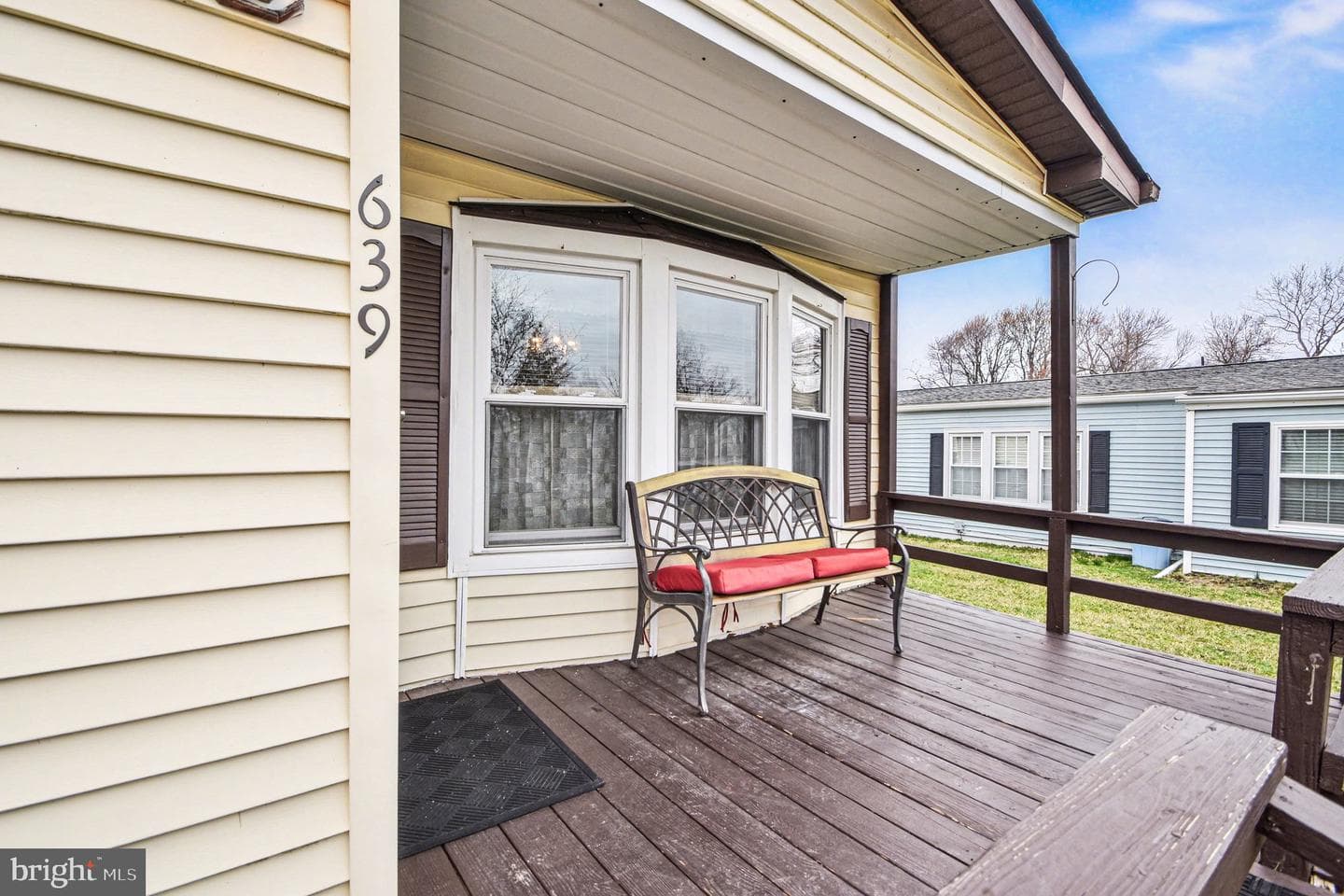639 Laurel Court photo 3