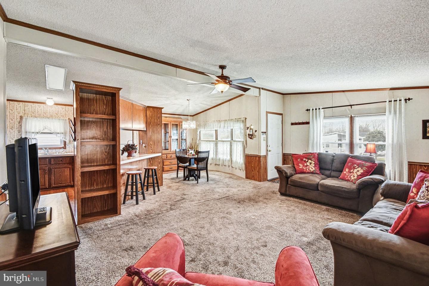 639 Laurel Court photo 7