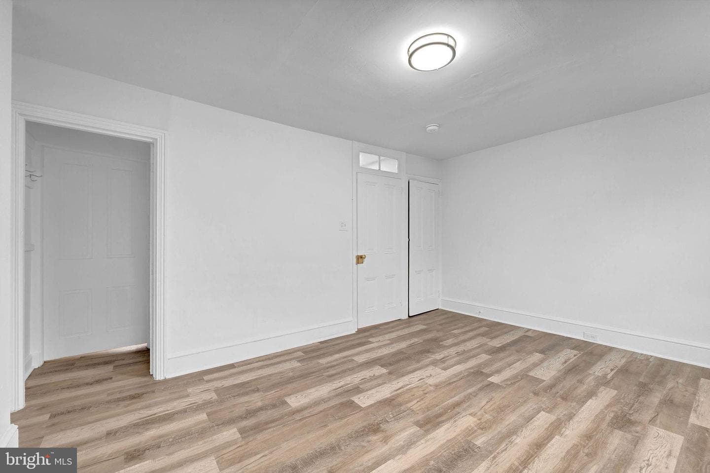28 W Airy Street photo 20