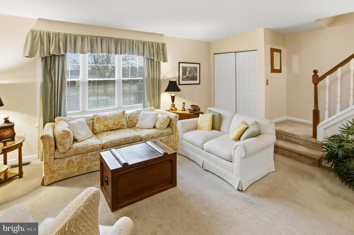 33 Stafford Square photo 4