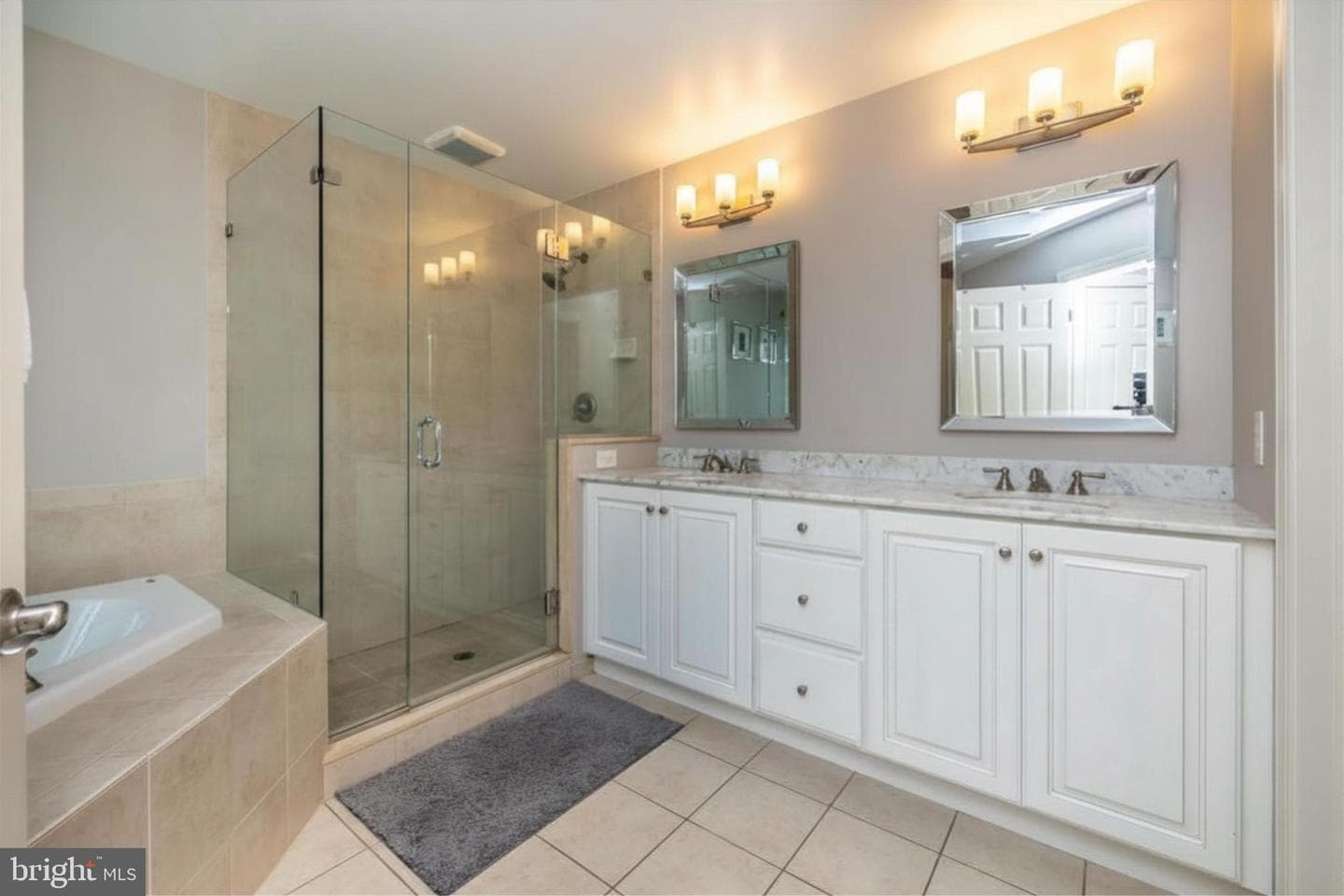 118 Delancey Place photo 26
