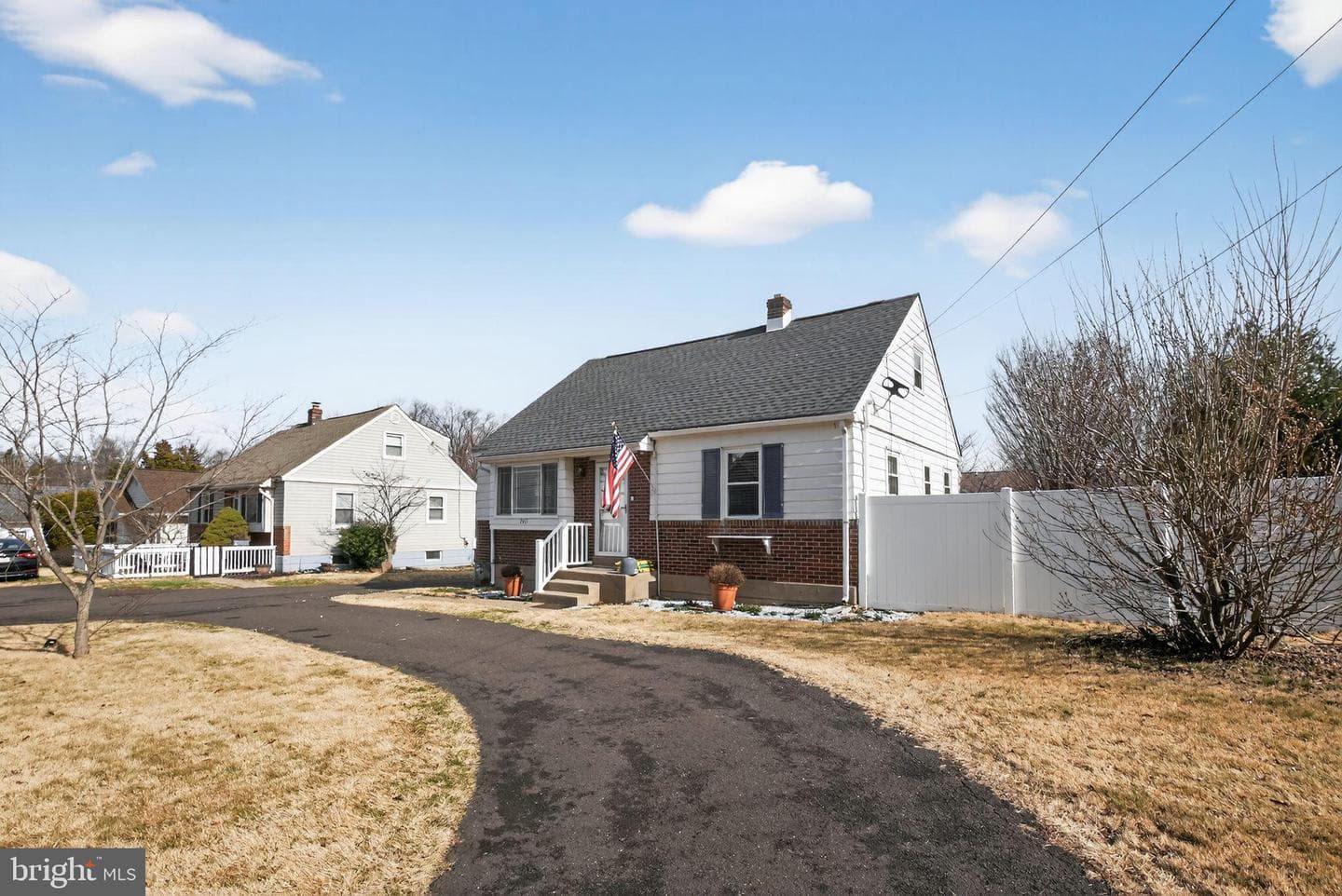 2411 Horsham Road photo 2