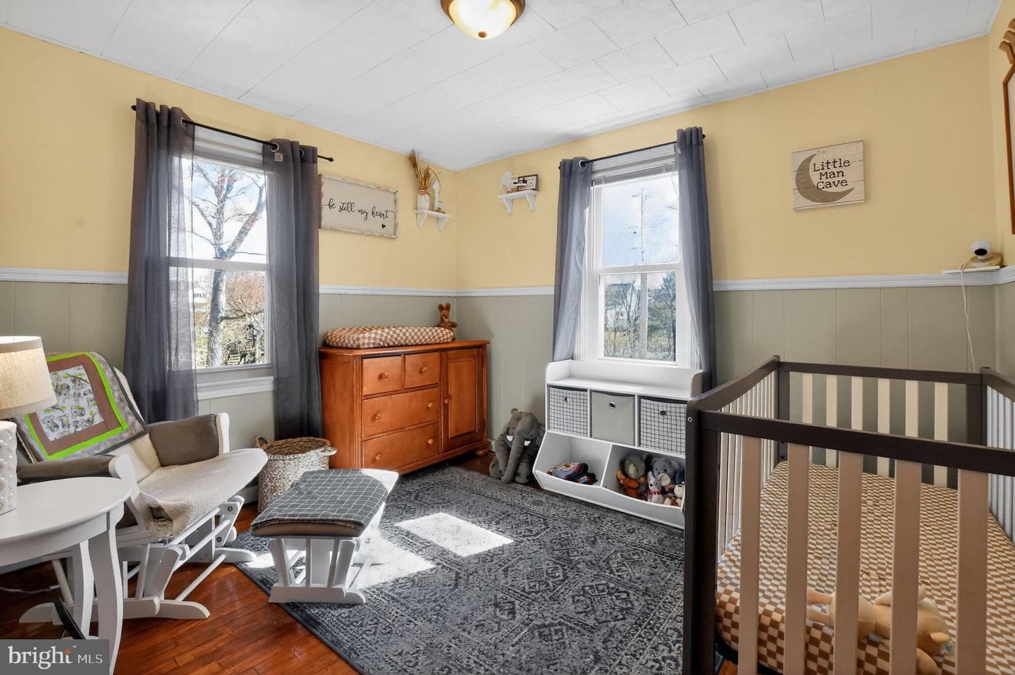 548 Belmont Street photo 12