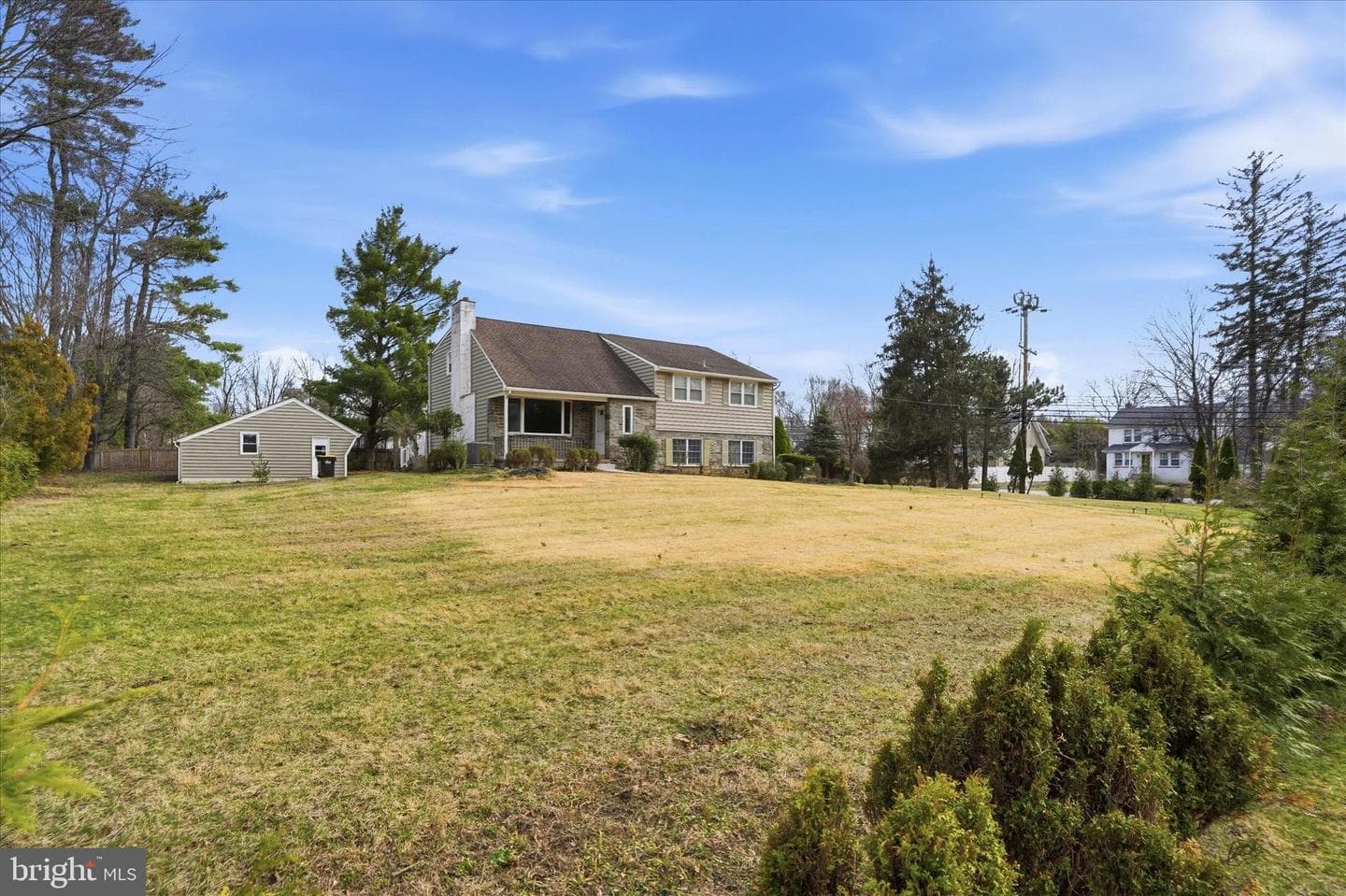 898 Crestline Drive, Blue Bell