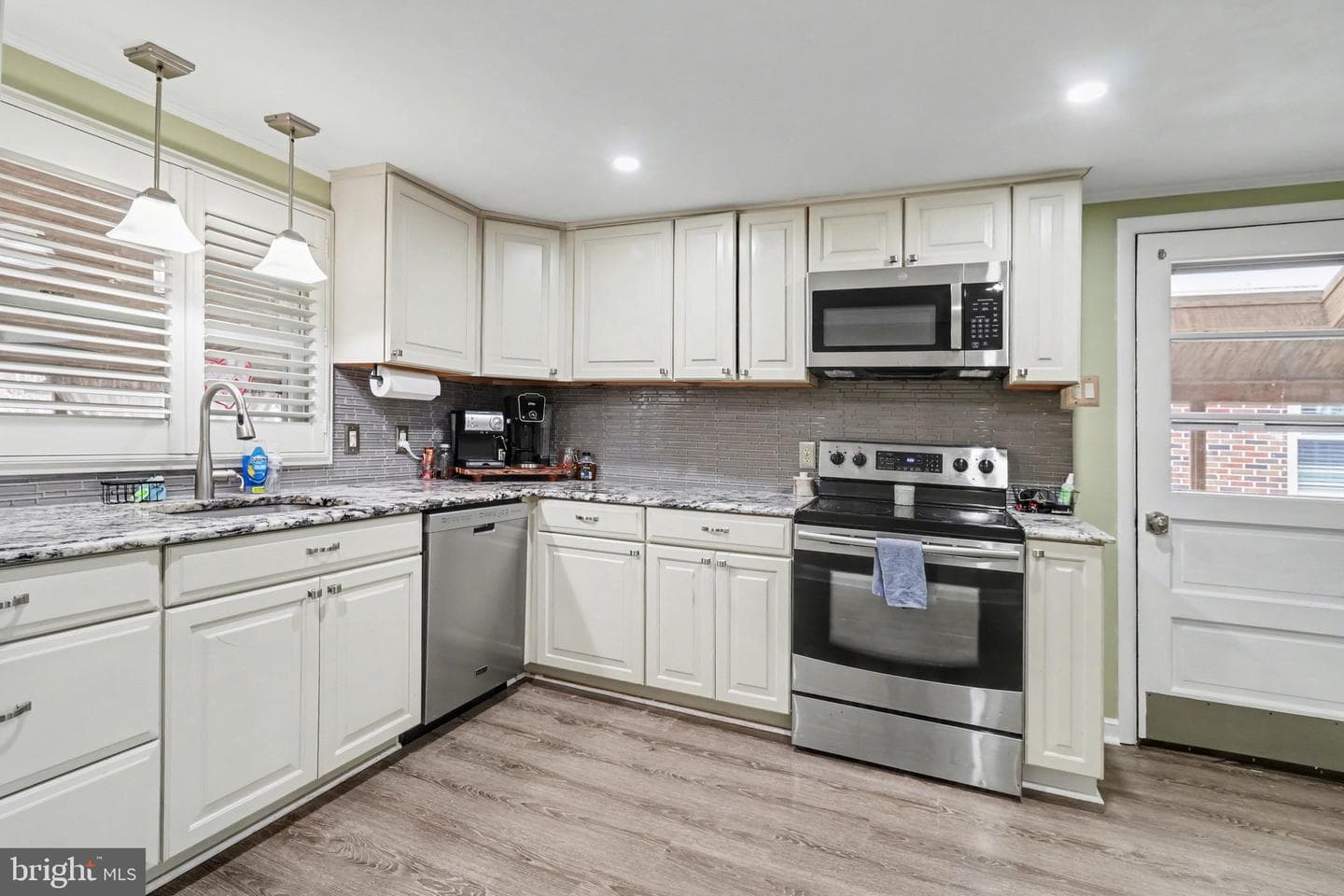 609 N Franklin Street photo 13