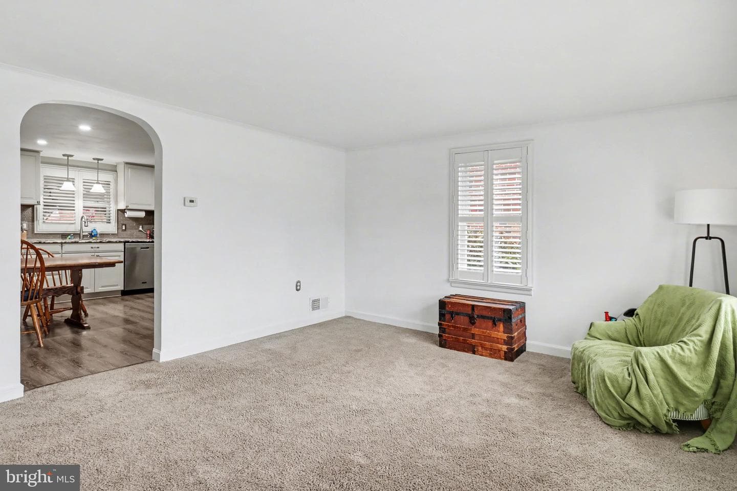 609 N Franklin Street photo 8
