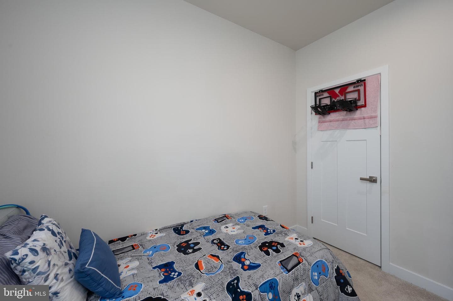 121 Chase Lane photo 28