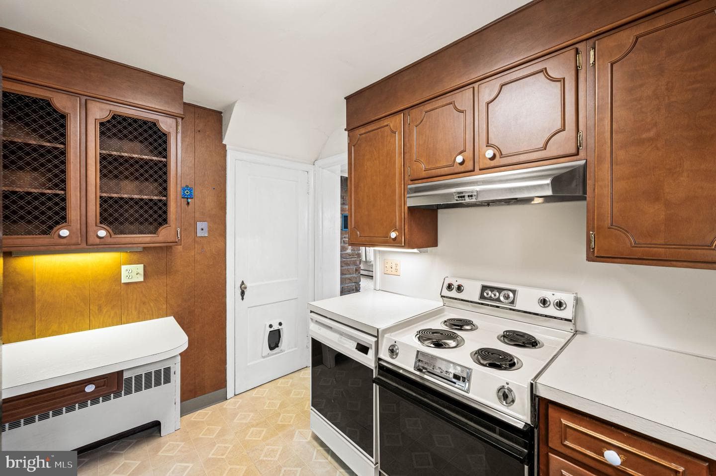 241 W King Street photo 11