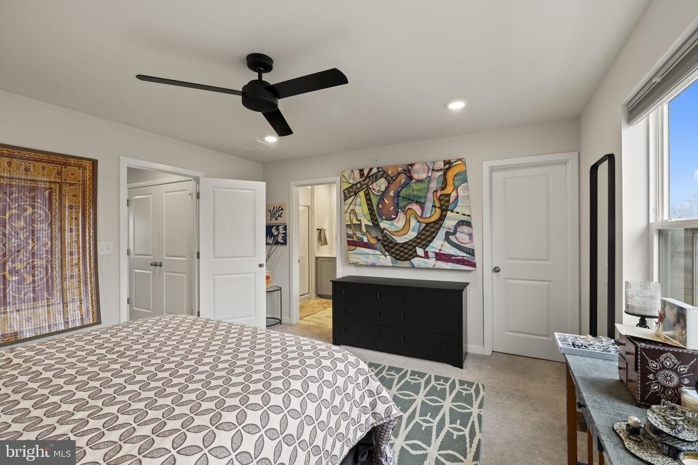 3 Continental Way photo 15