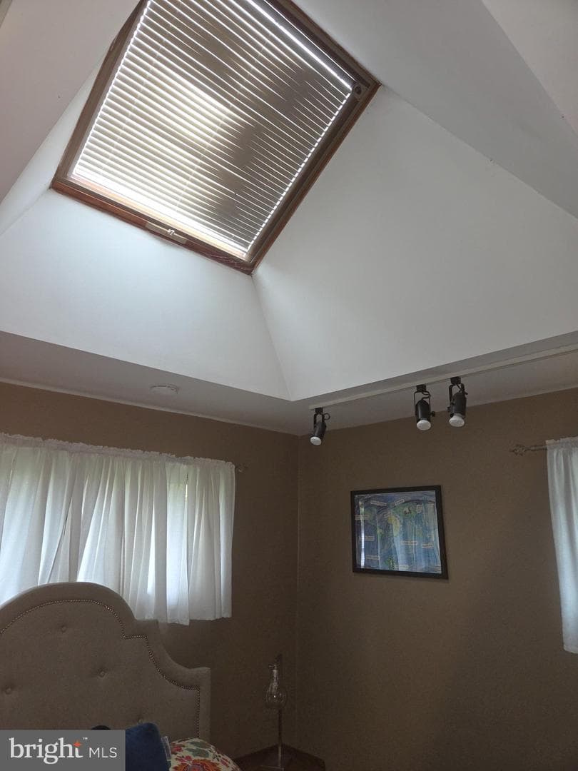 833 Norfolk Road photo 24
