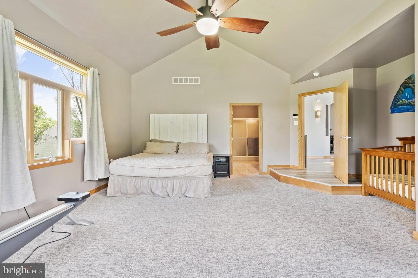 213 Cross Road photo 29