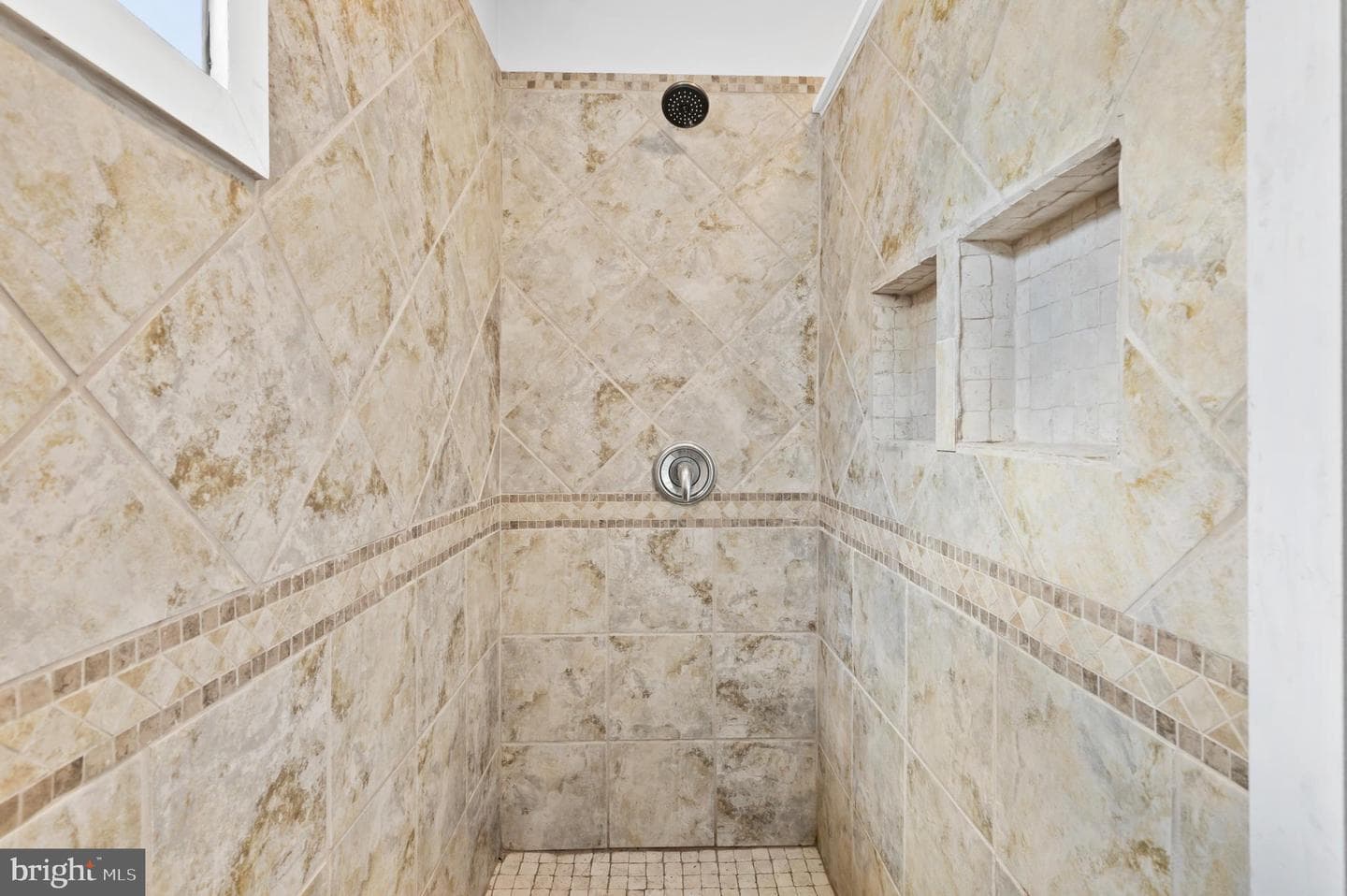 213 Cross Road photo 54