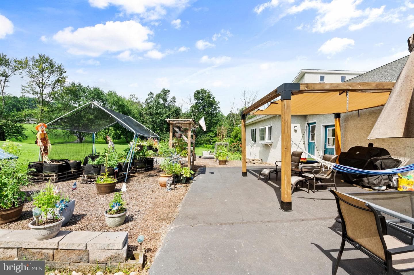 213 Cross Road photo 64