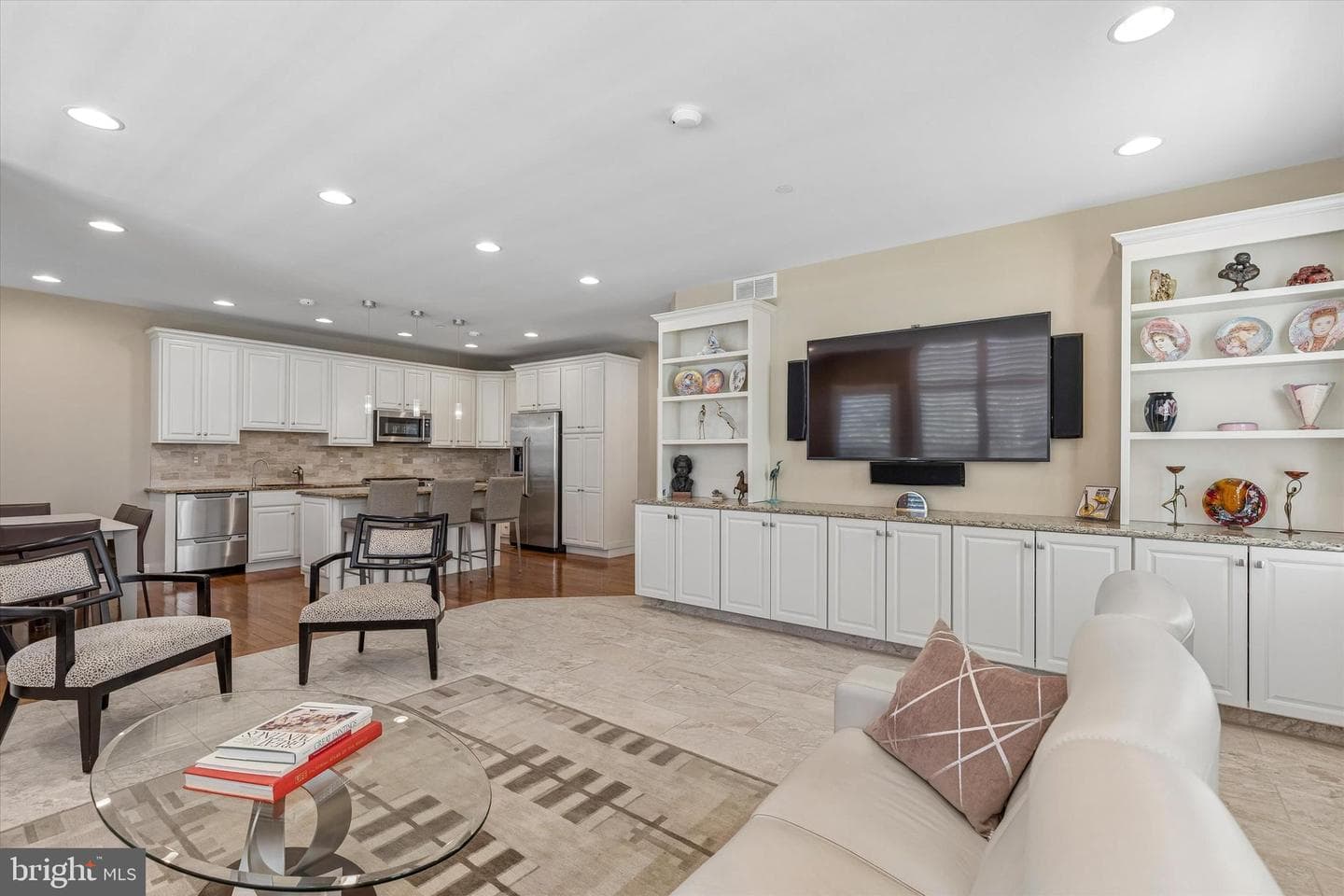 31 Penn Manor Court photo 6