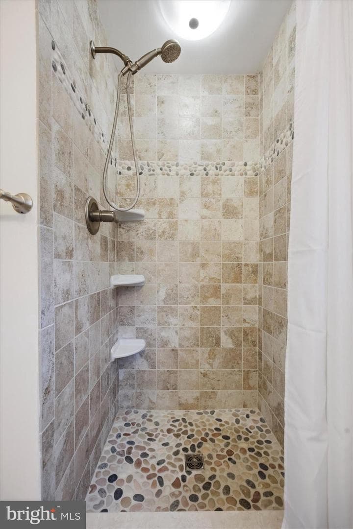 8331 Elliston Drive photo 23