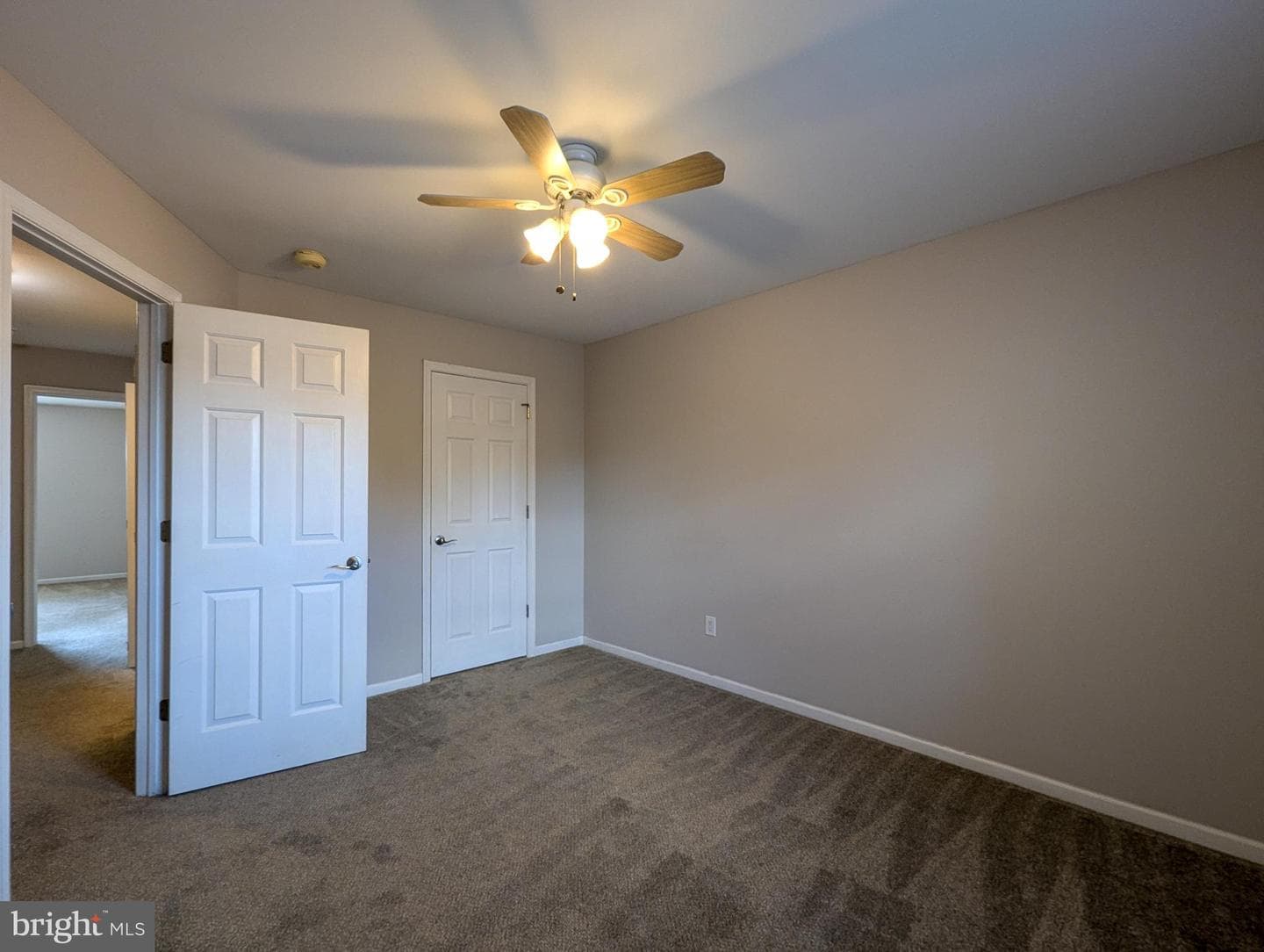 495 Berkshire Drive photo 27