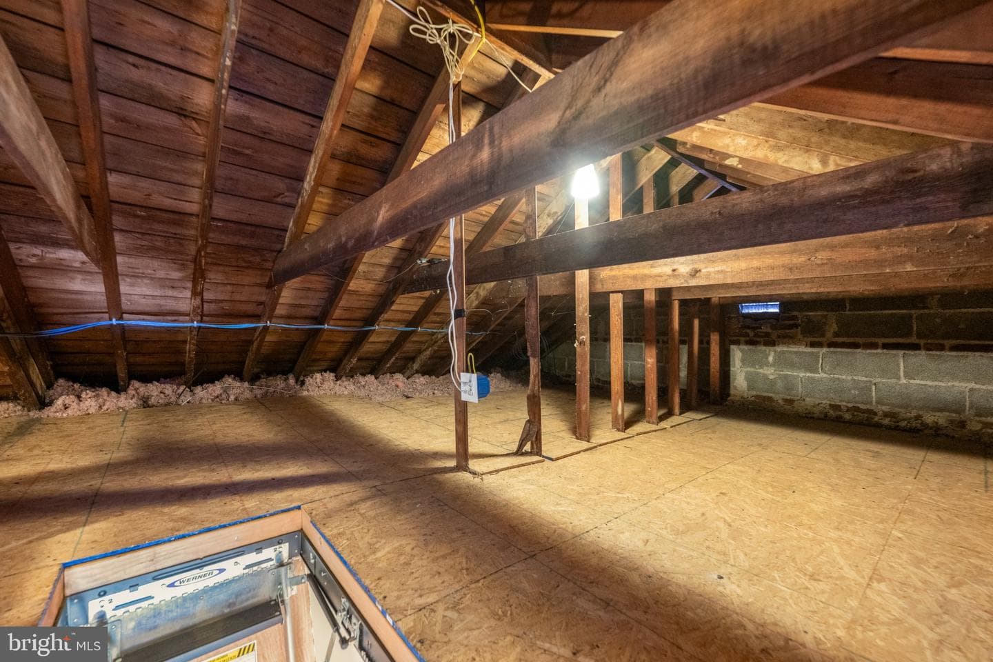 607 Latham Drive photo 25