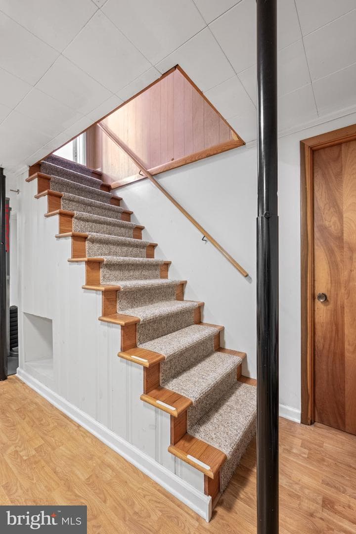 607 Latham Drive photo 27