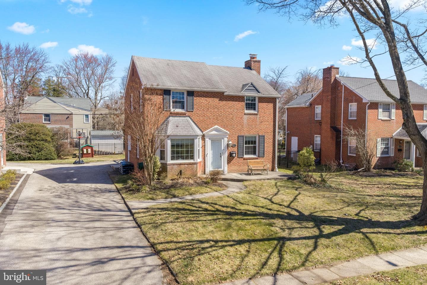 607 Latham Drive photo 3